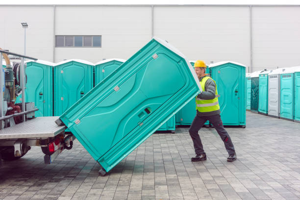 Best VIP or Luxury Restroom Trailers  in Topton, PA
